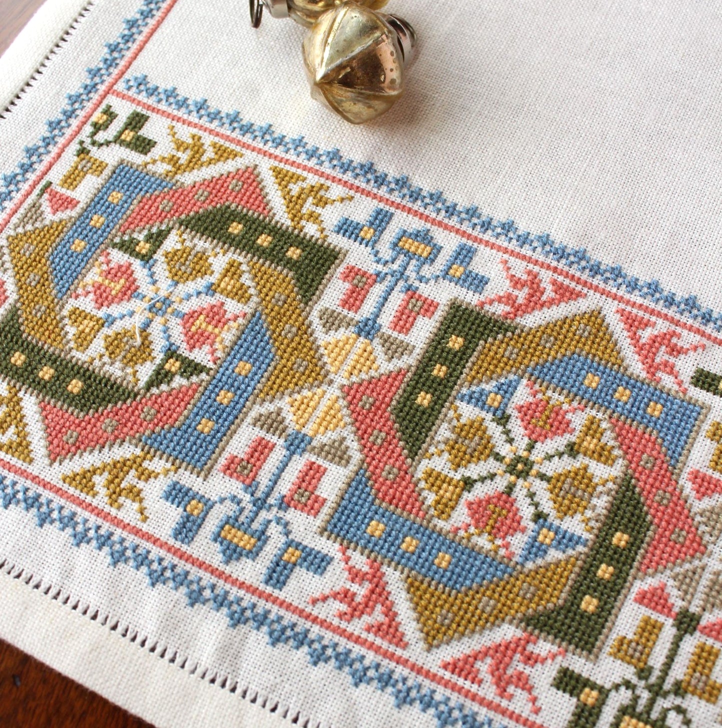 Anafi Diamanti cross stitch folk embroidery PDF pattern