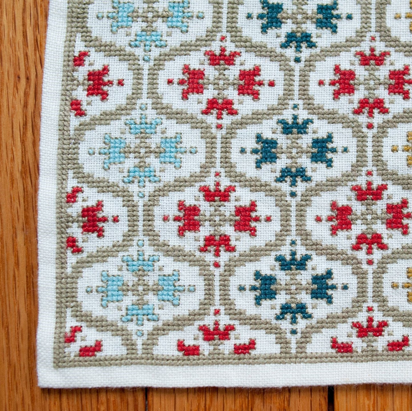 Anatolian Odalesque folk embroidery PDF pattern