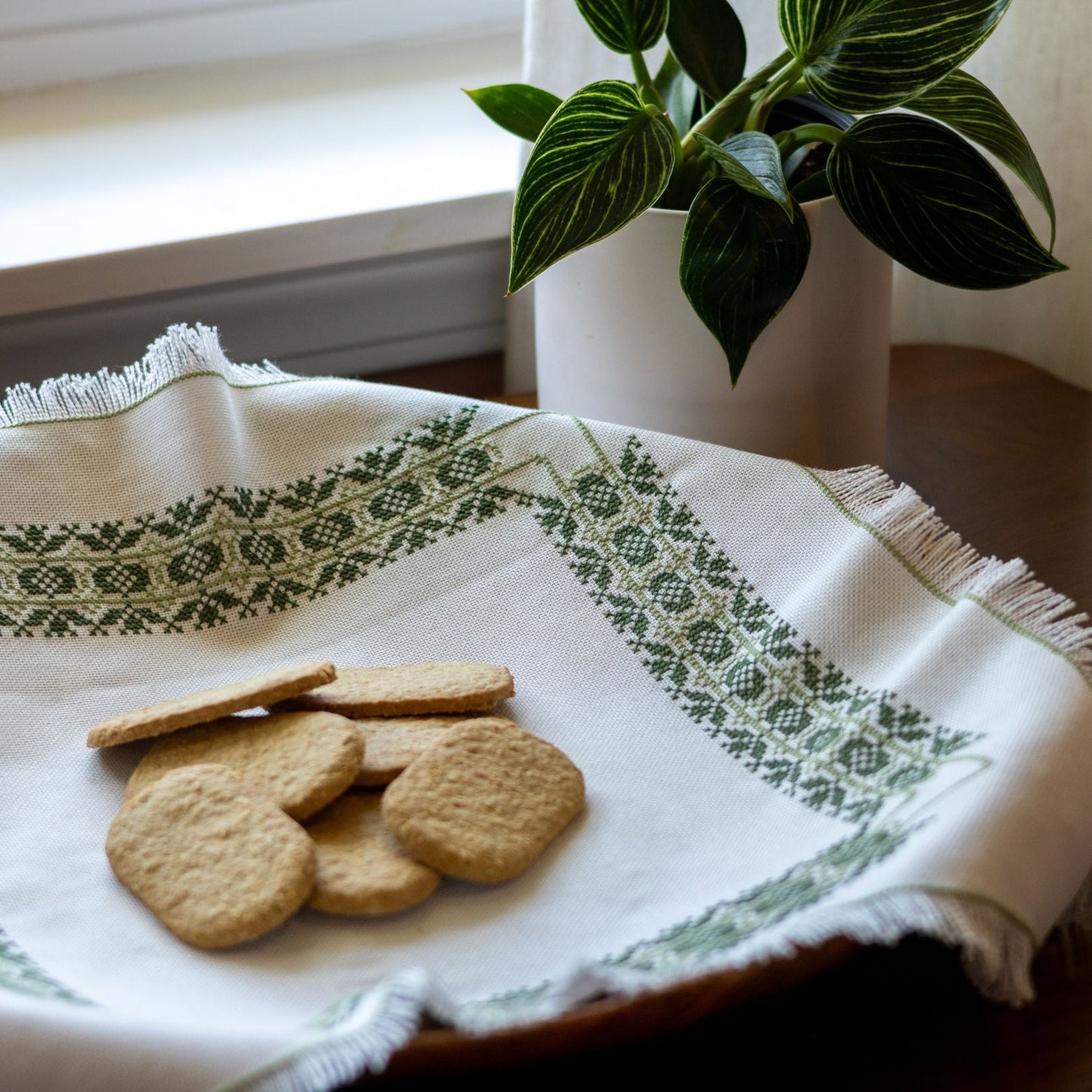 folk embroidery cross stitch basket cloth with plant and cookies