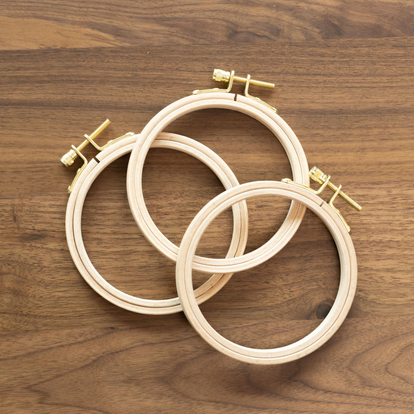 Beechwood embroidery hoop, 4" and 6"