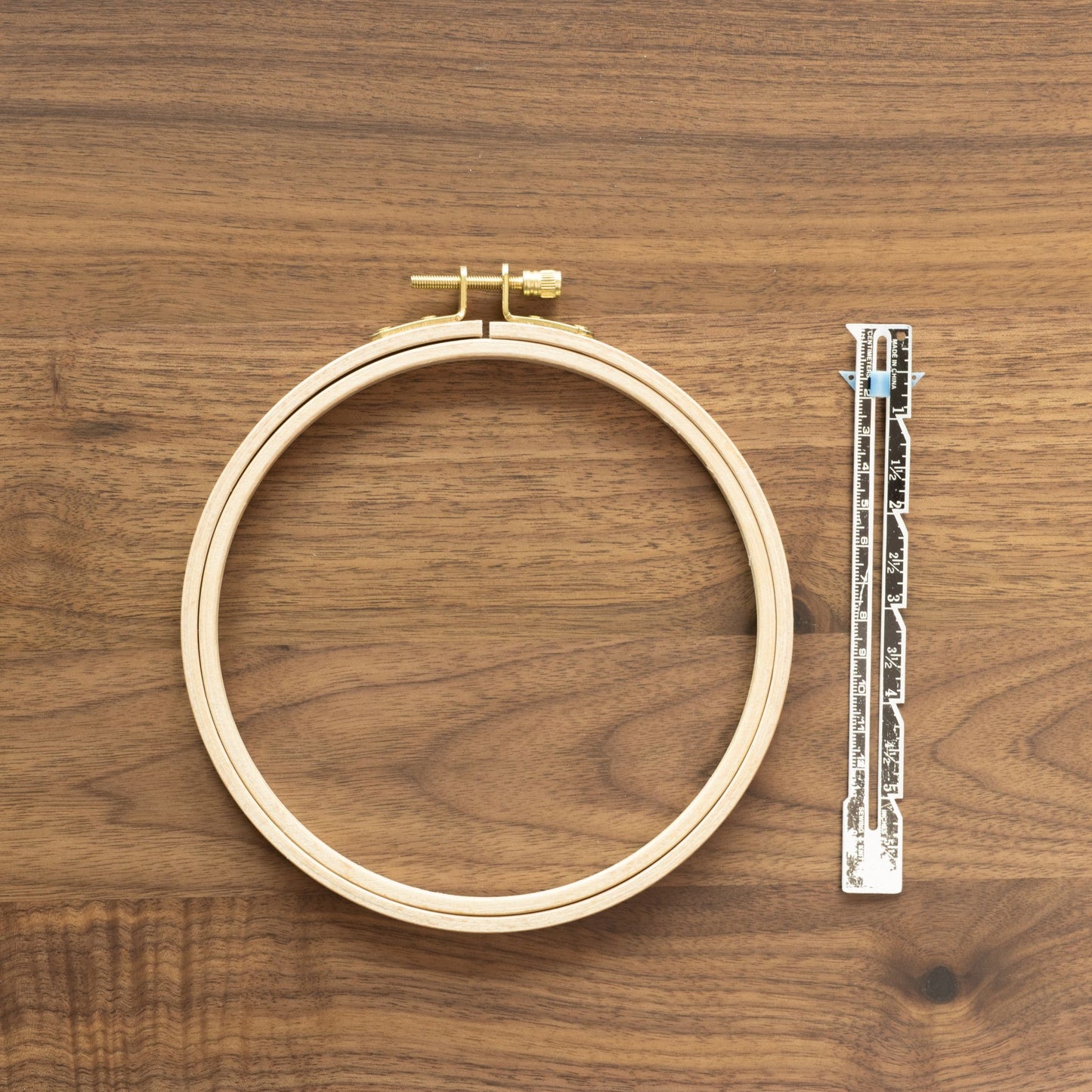 Beechwood embroidery hoop, CLASS pack