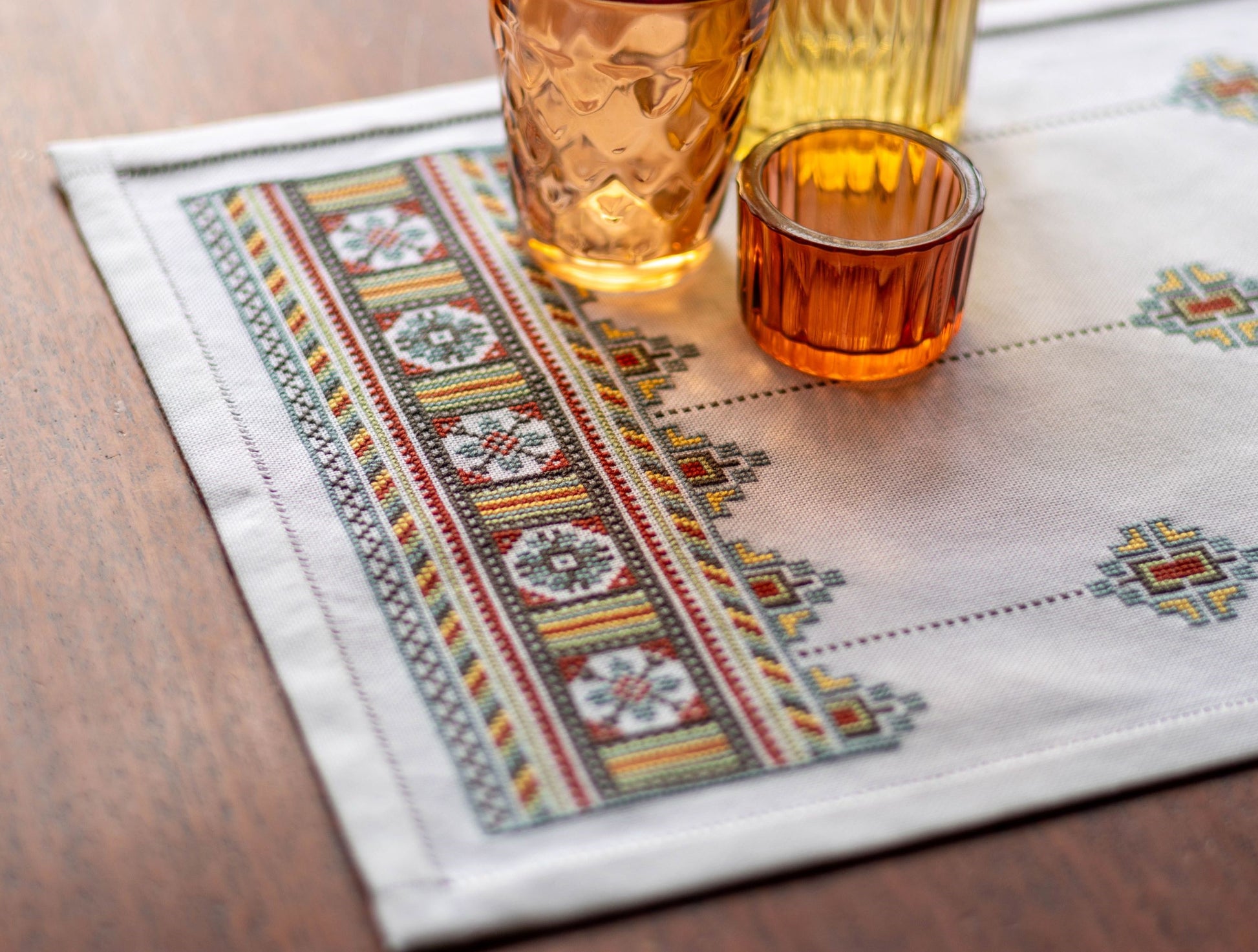 folk embroidery table runner with ukrainian design