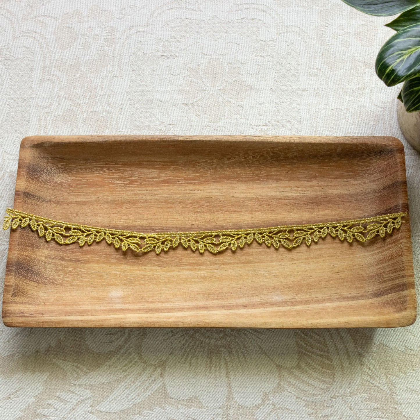 Avlea Trim No. 002 - Greek Leaf metallic trim