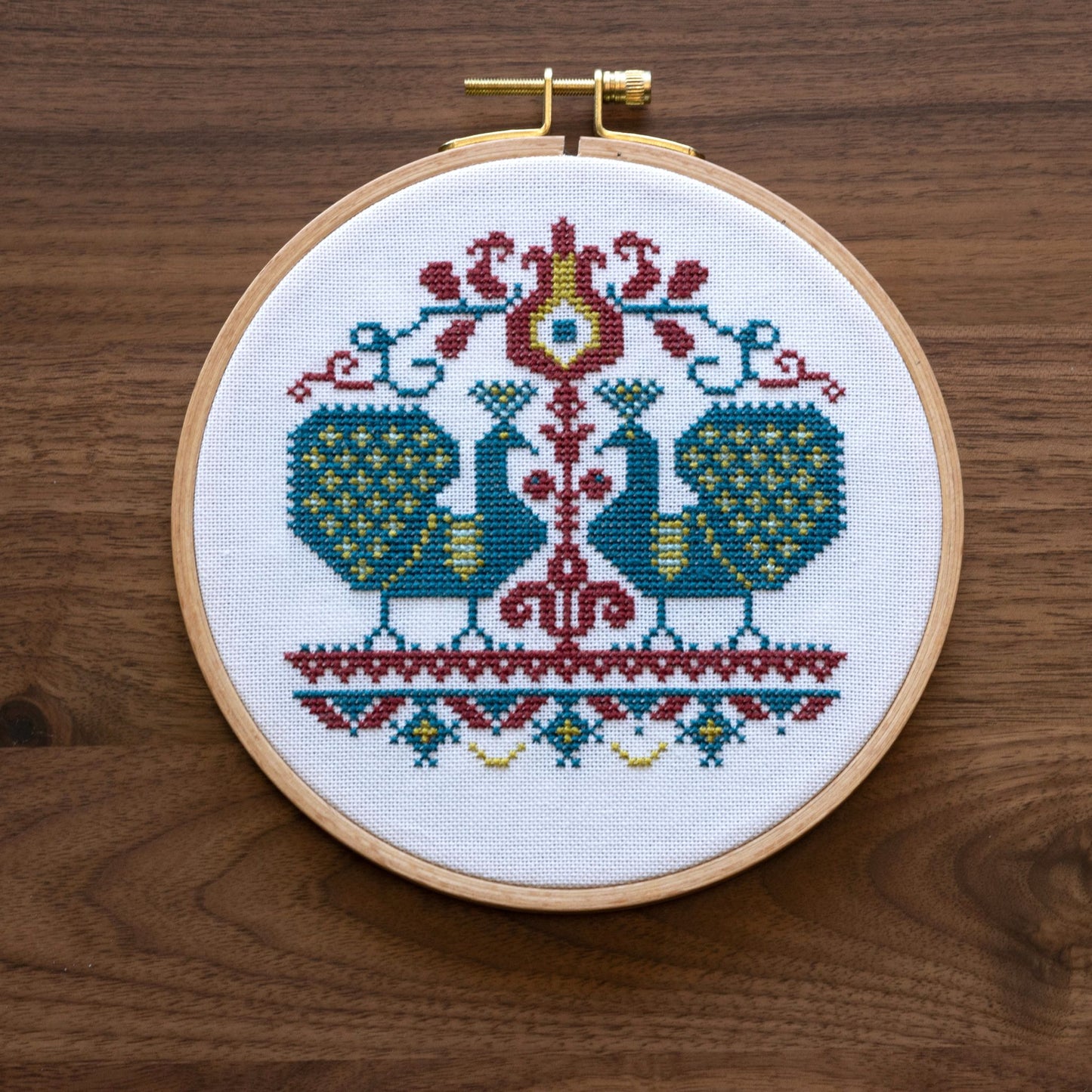 Vlachernai Peacocks cross stitch hoop PDF pattern