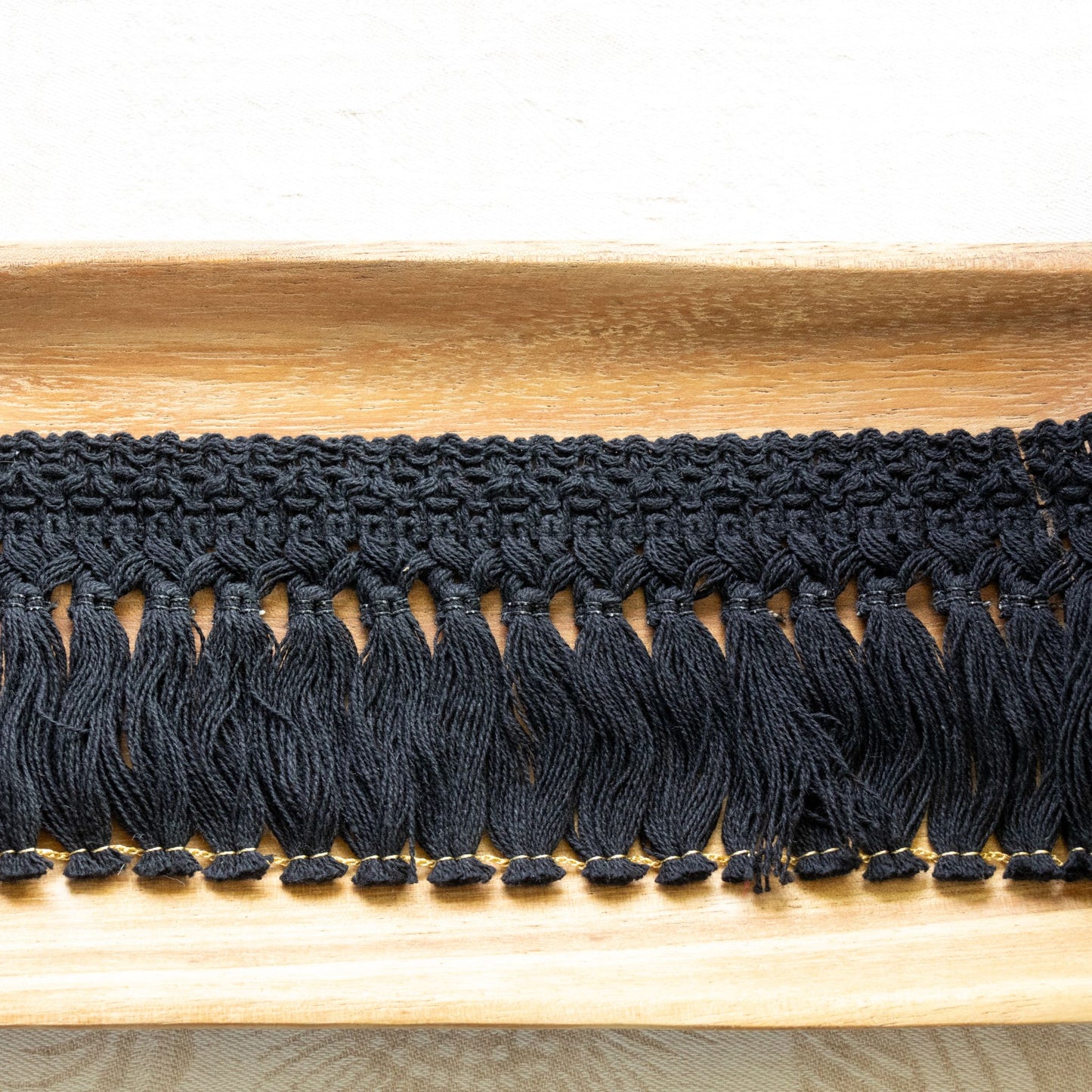 Avlea Trim No. 011 - Greek Large Fringe black