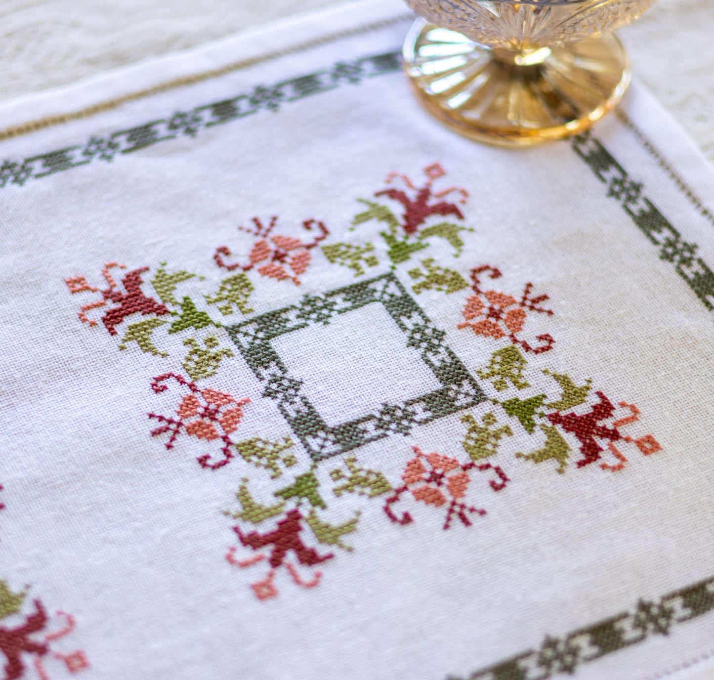 Anthea table runner folk embroidery kit