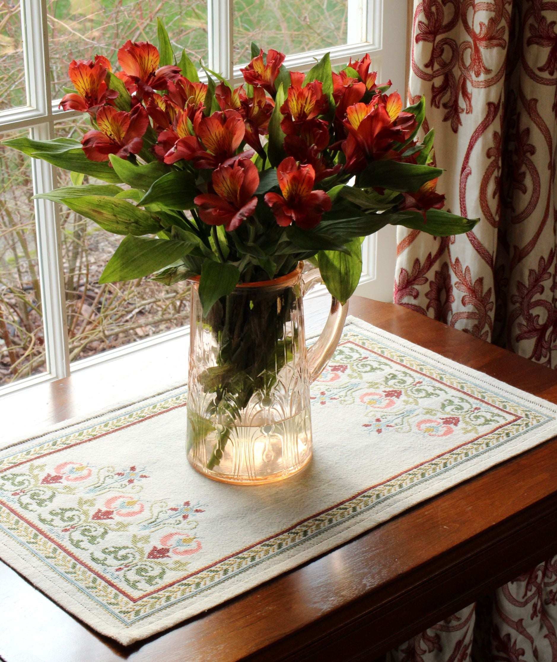 folk embroidery table runner with flowers