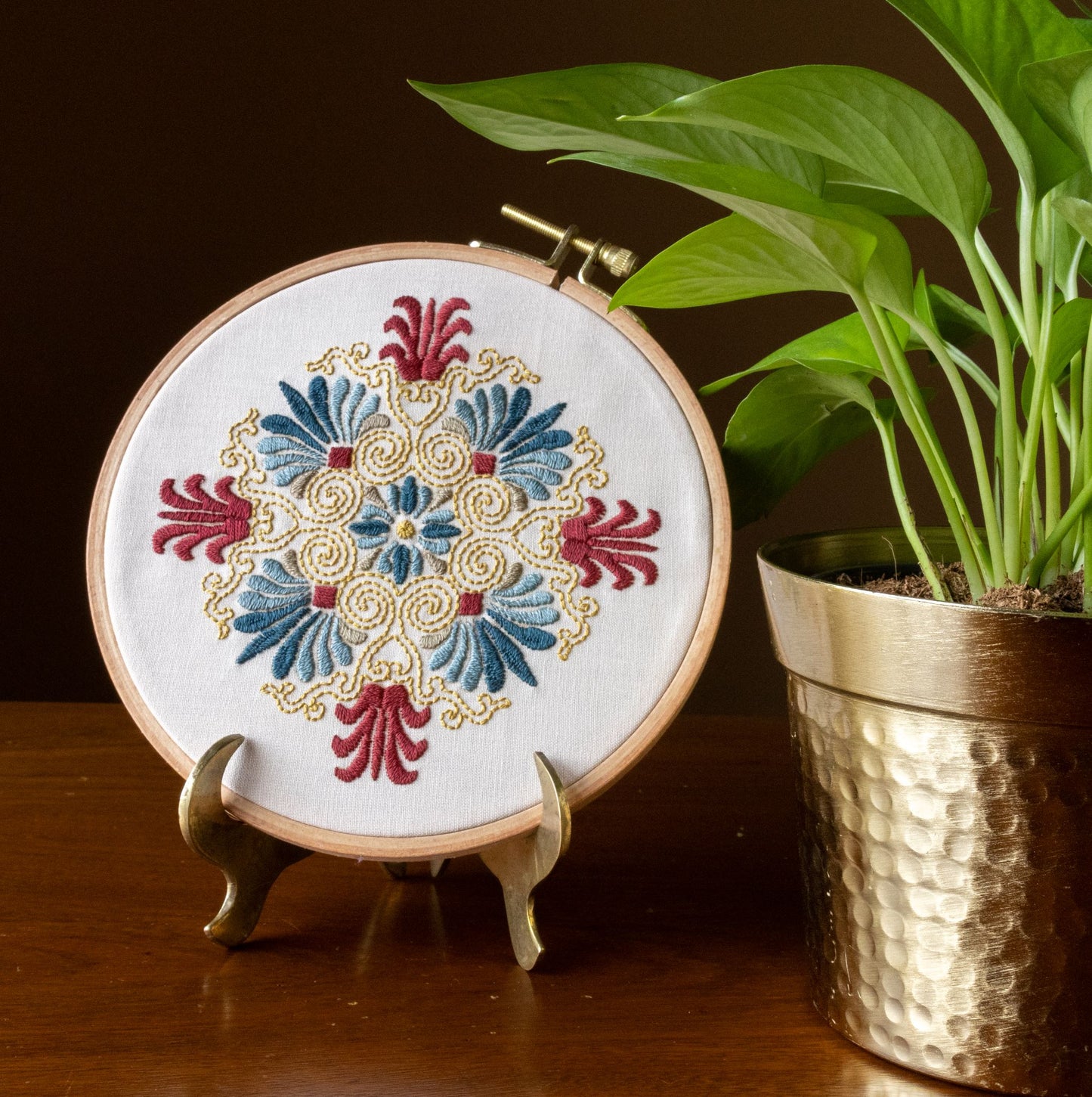 embroidery hoop with greek design