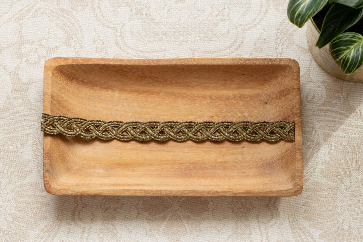 Avlea Trim No. 014 - Greek Braid metallic trim