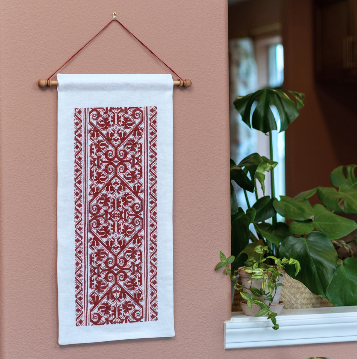 Illyrian Scroll and Leaves cross stitch folk embroidery PDF pattern