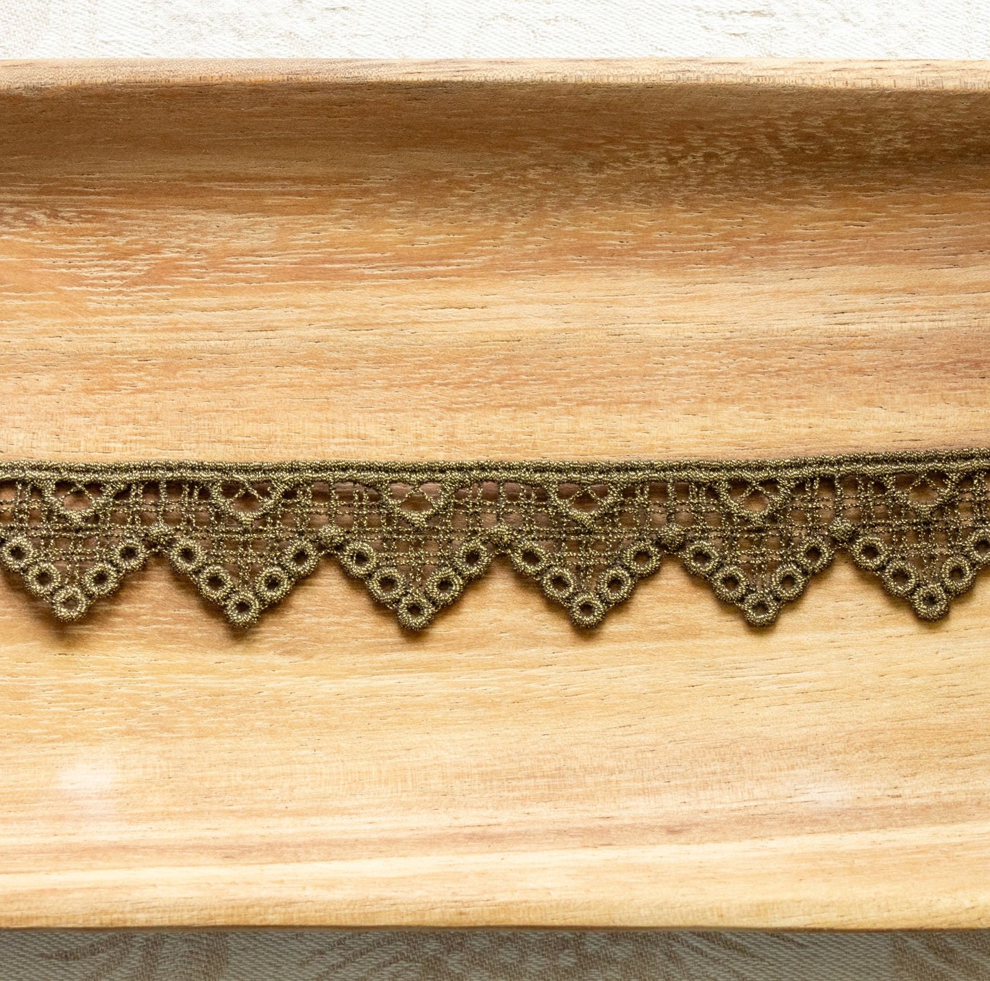 Avlea Trim No. 003 - Greek Zigzag metallic trim