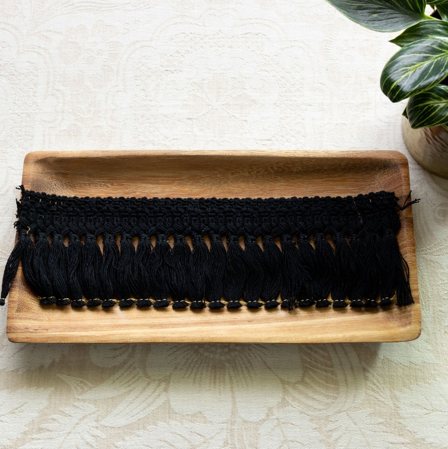 Avlea Trim No. 011 - Greek Large Fringe black