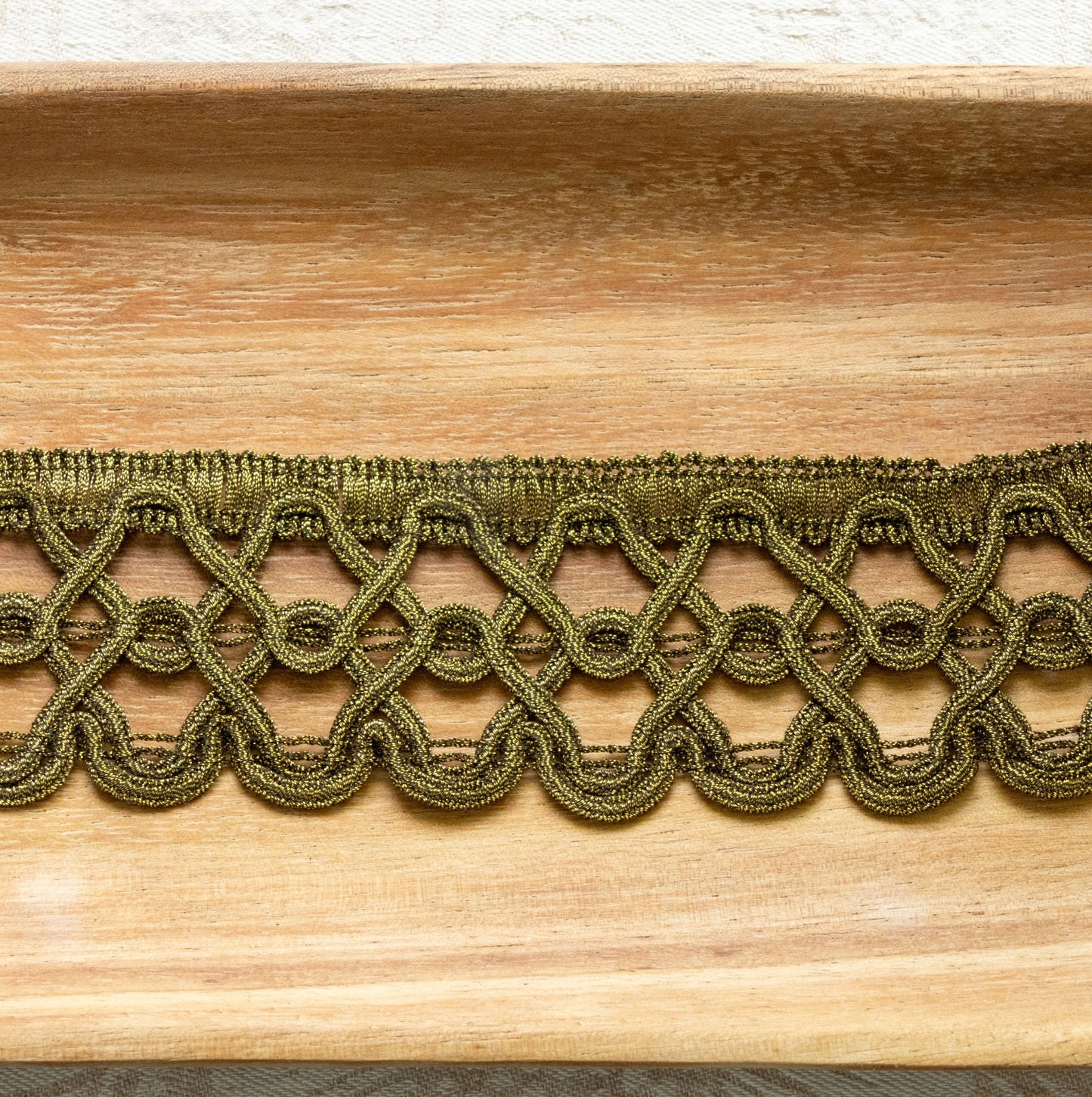 Avlea Trim No. 011 - Greek Interlace metallic trim